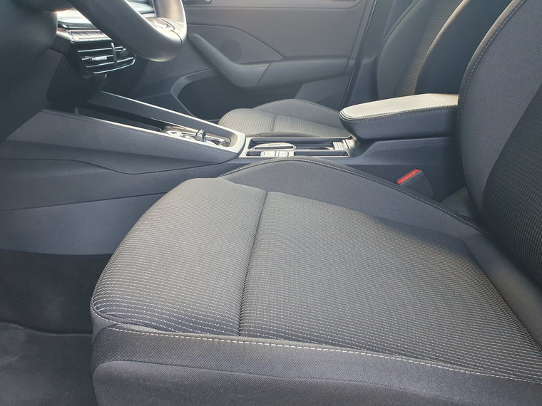 Vehicle Image 51