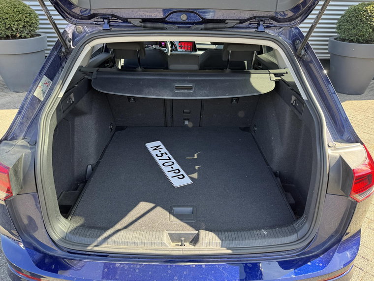 Vehicle Image 26