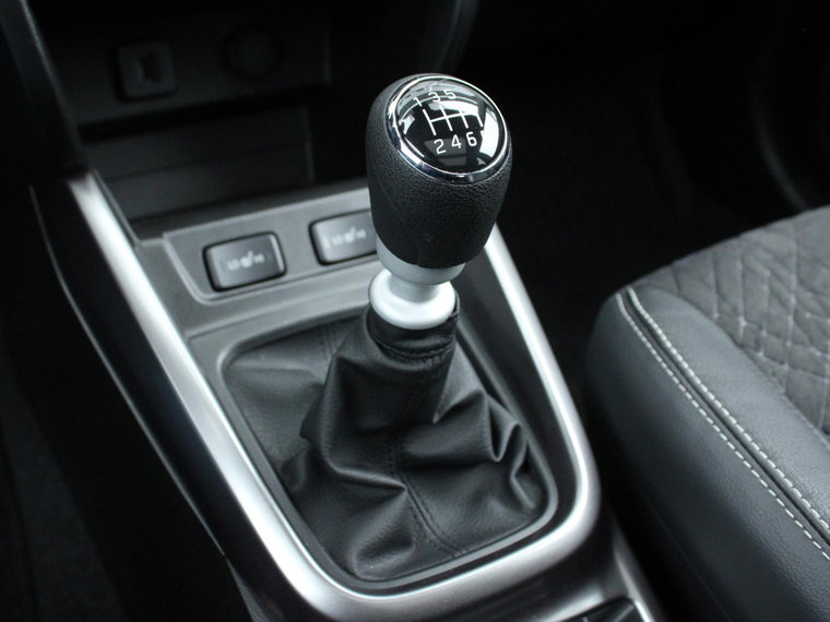 Vehicle Image 23