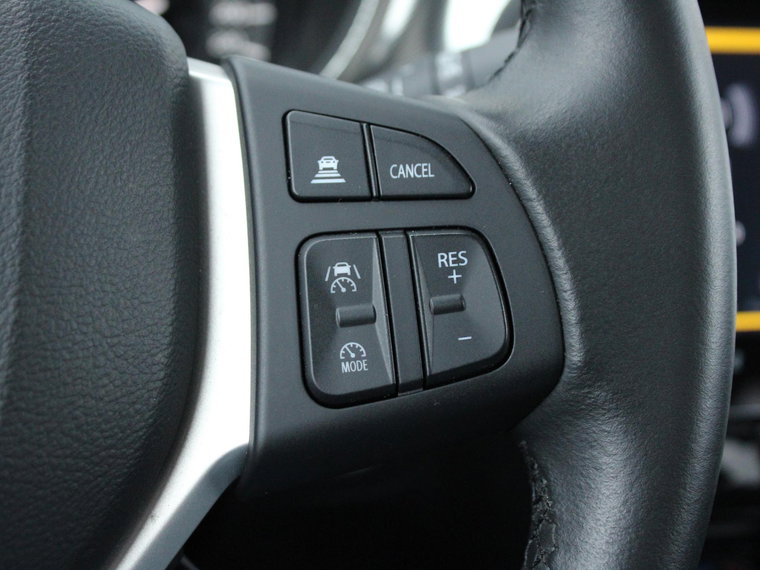 Vehicle Image 32