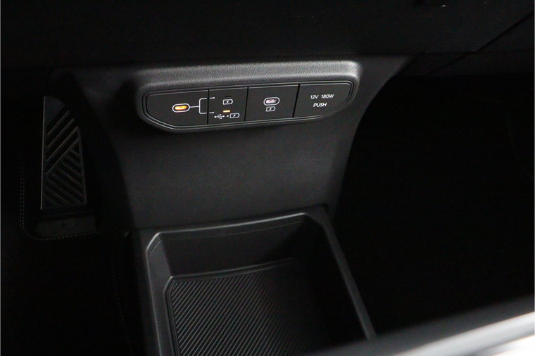 Vehicle Image 54