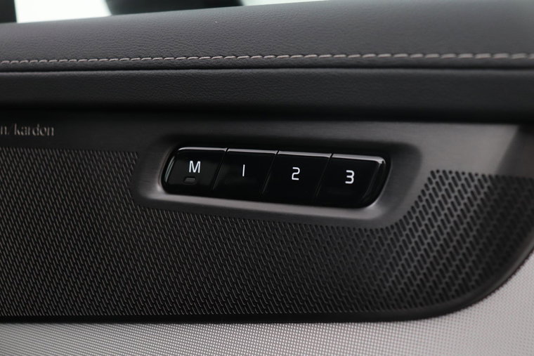 Vehicle Image 52