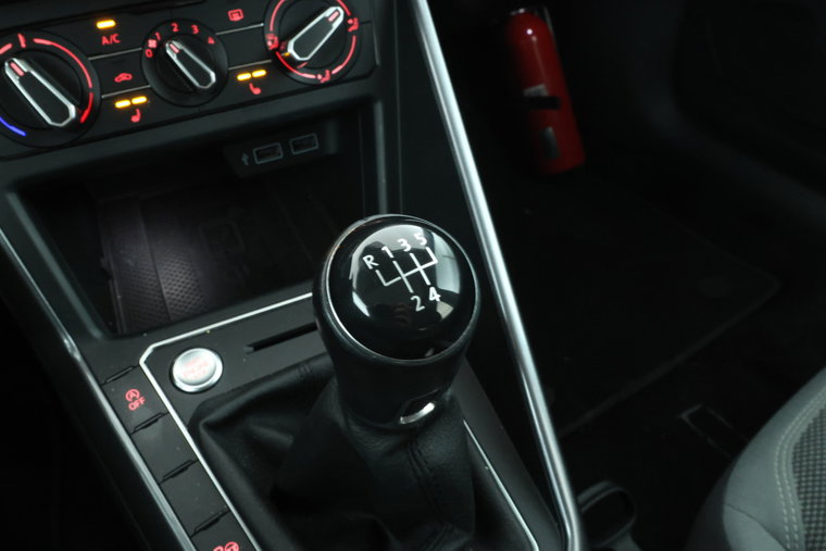 Vehicle Image 33