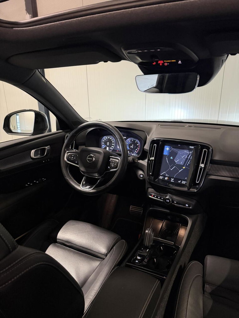 Vehicle Image 16