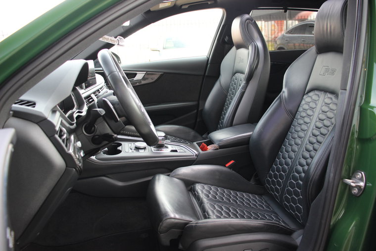 Vehicle Image 22
