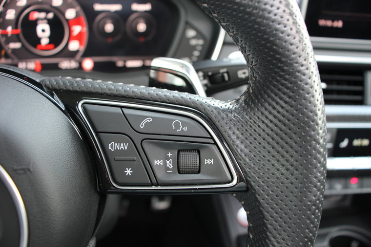 Vehicle Image 35