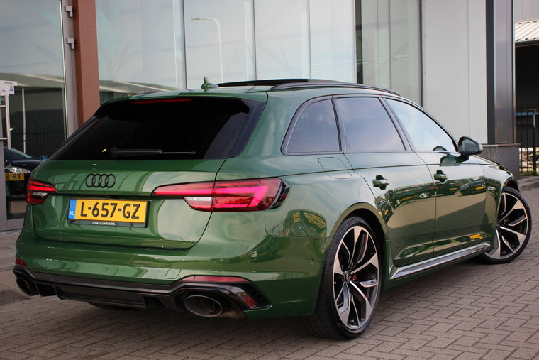 Vehicle Image 8