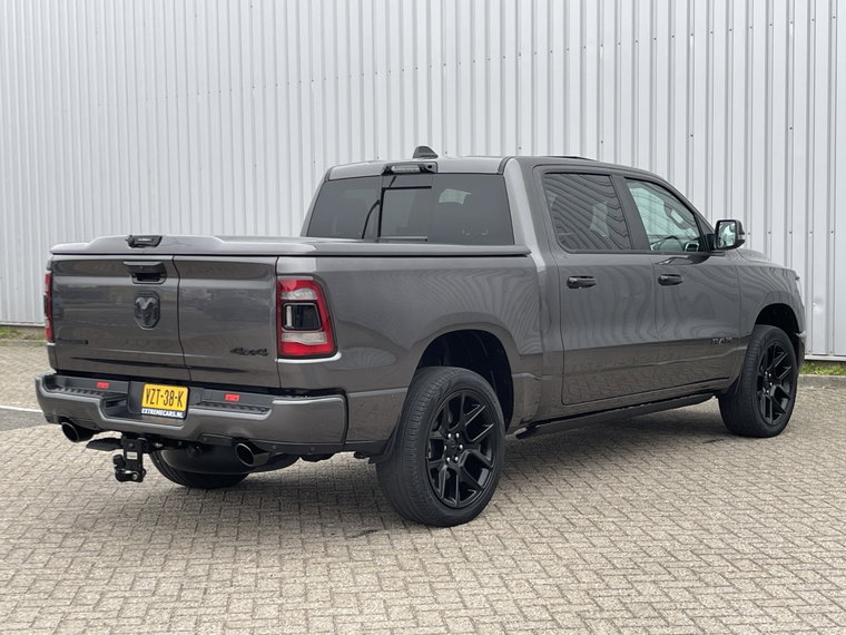 Vehicle Image 19
