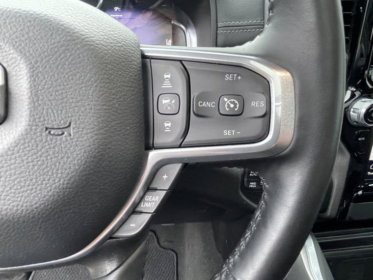 Vehicle Image 35