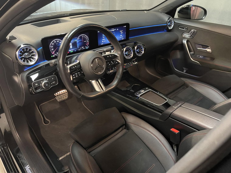 Vehicle Image 31