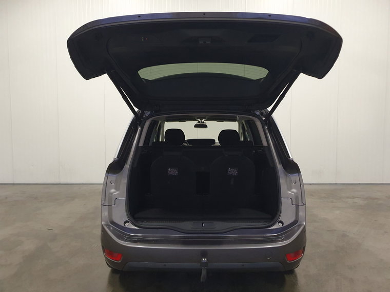 Vehicle Image 32