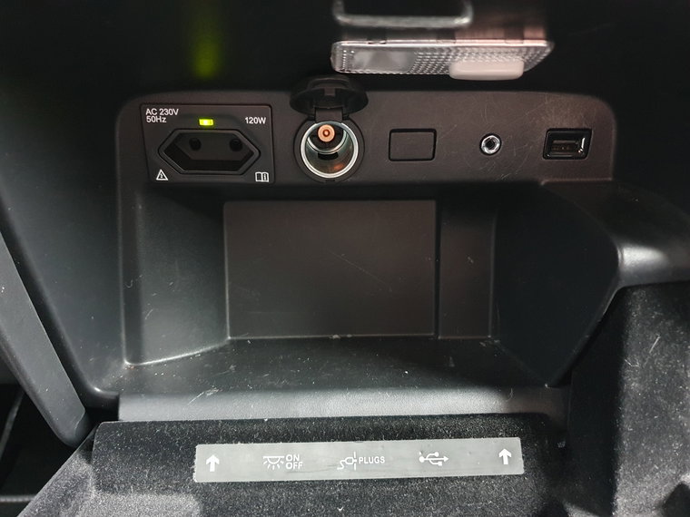 Vehicle Image 40