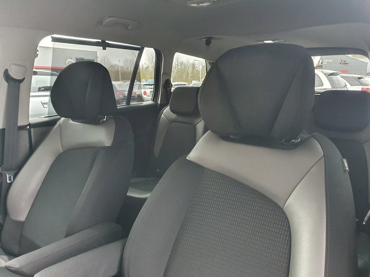 Vehicle Image 48