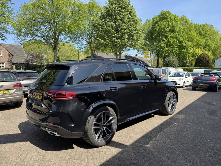 Vehicle Image 26