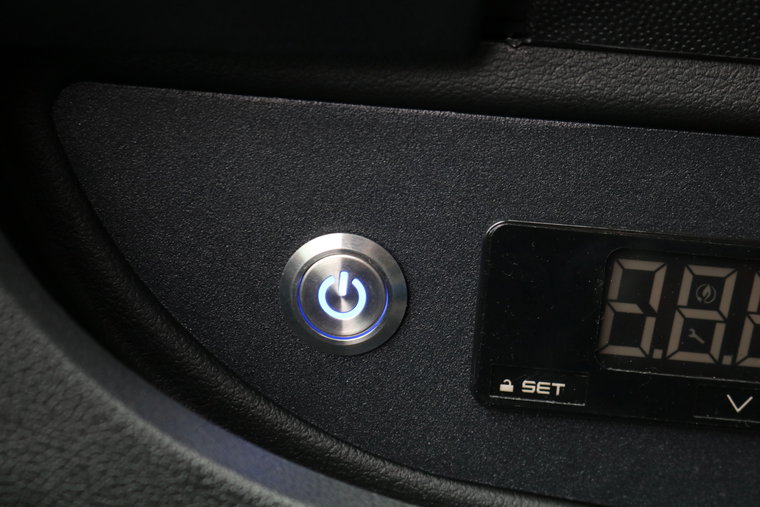 Vehicle Image 24