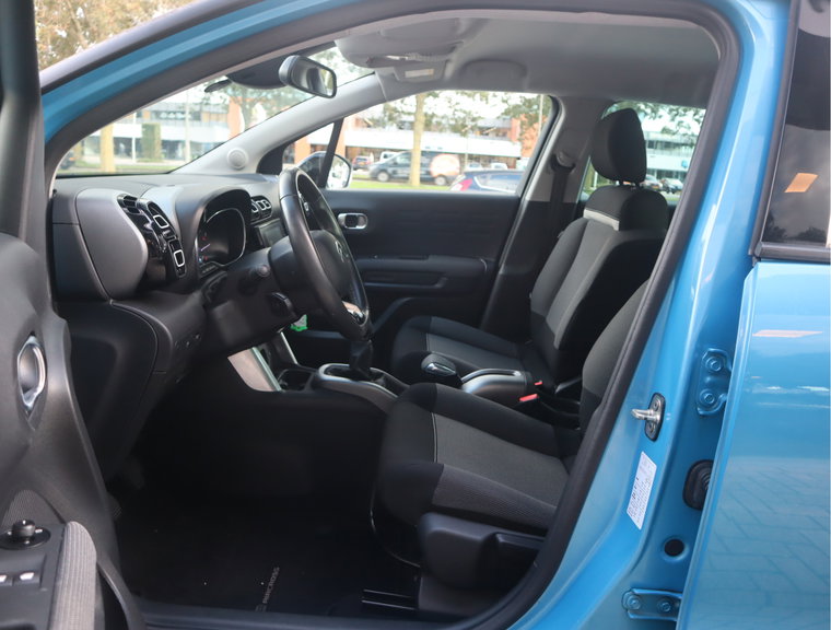 Vehicle Image 22