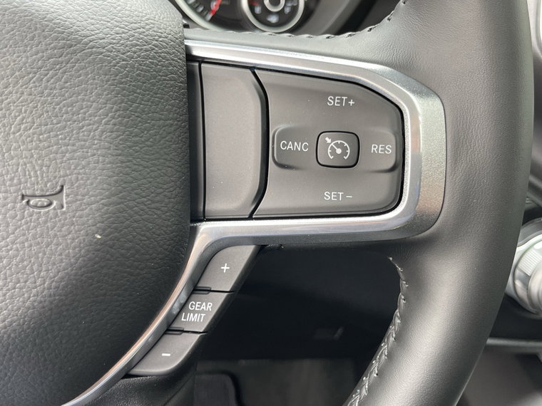 Vehicle Image 39