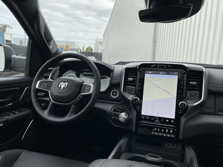 Vehicle Image 48
