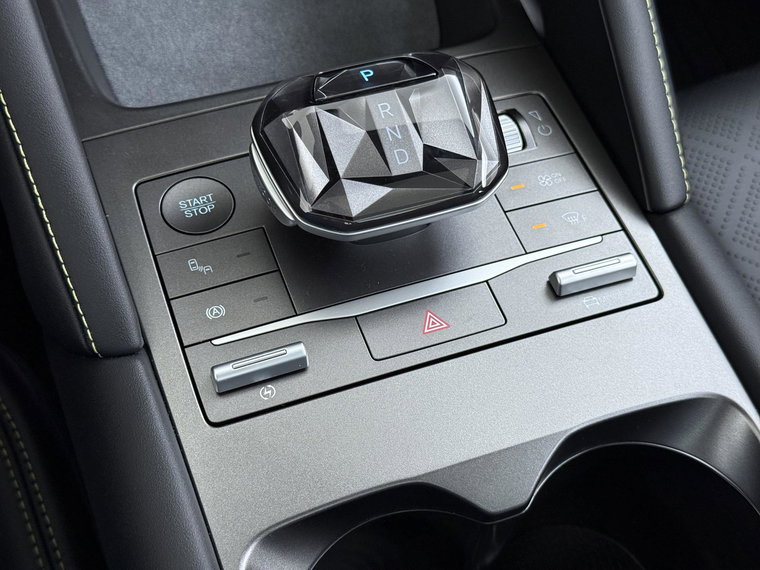 Vehicle Image 37