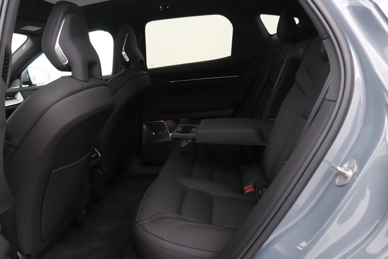 Vehicle Image 40