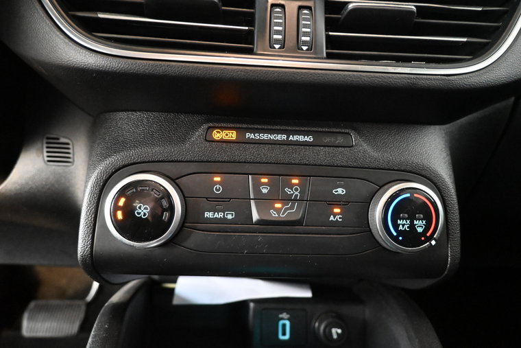 Vehicle Image 26