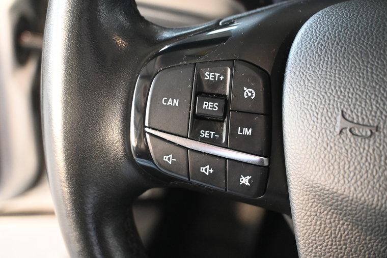 Vehicle Image 28