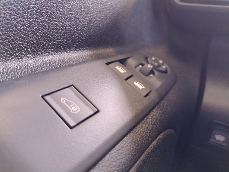 Vehicle Image 27