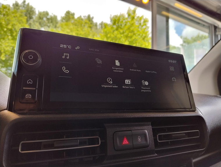 Vehicle Image 45