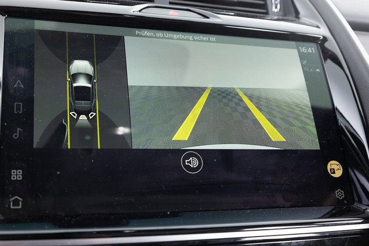 Vehicle Image 19