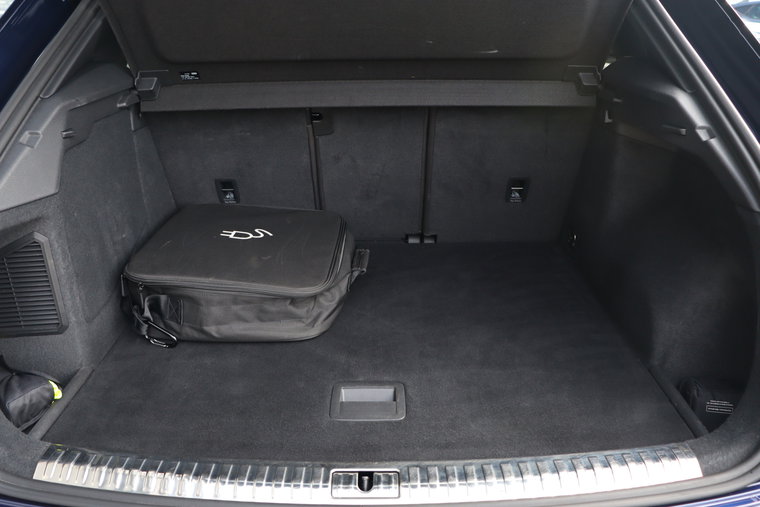 Vehicle Image 17