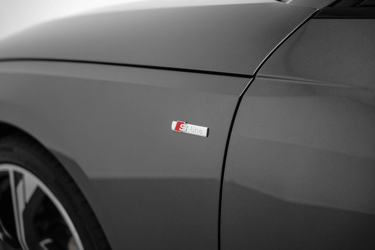 Vehicle Image 30