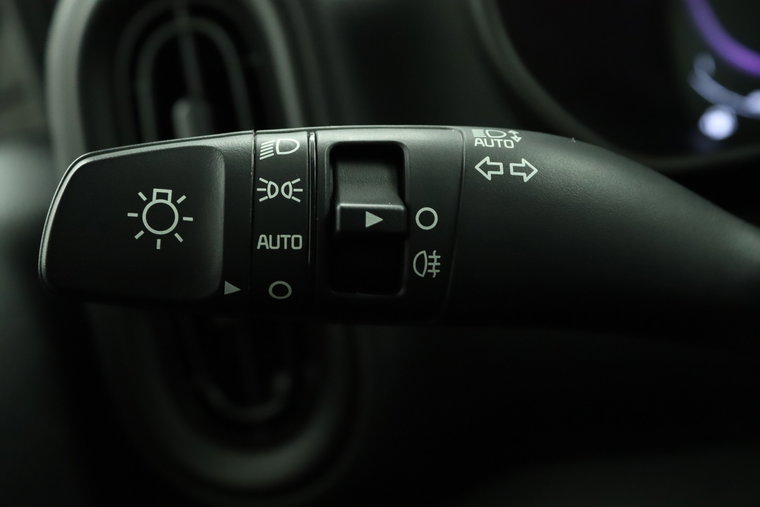 Vehicle Image 22