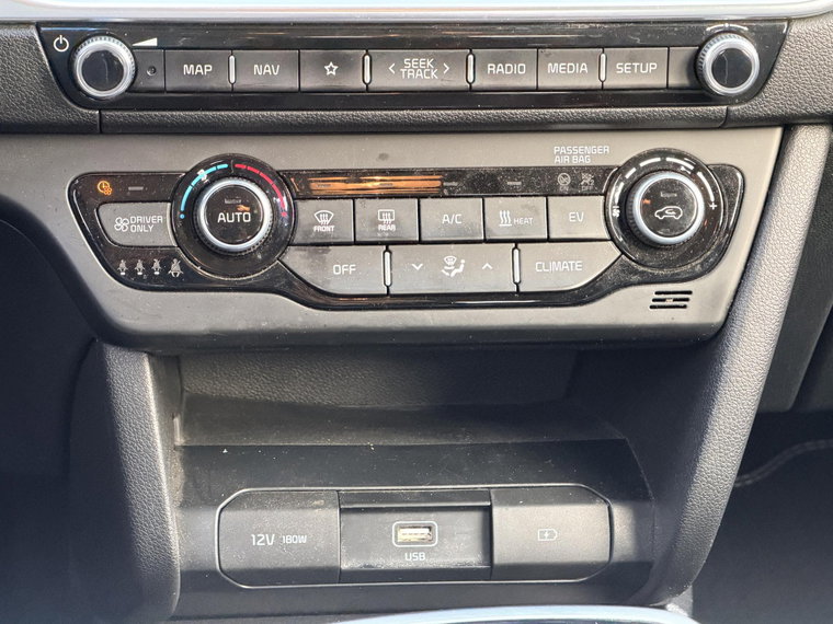 Vehicle Image 17