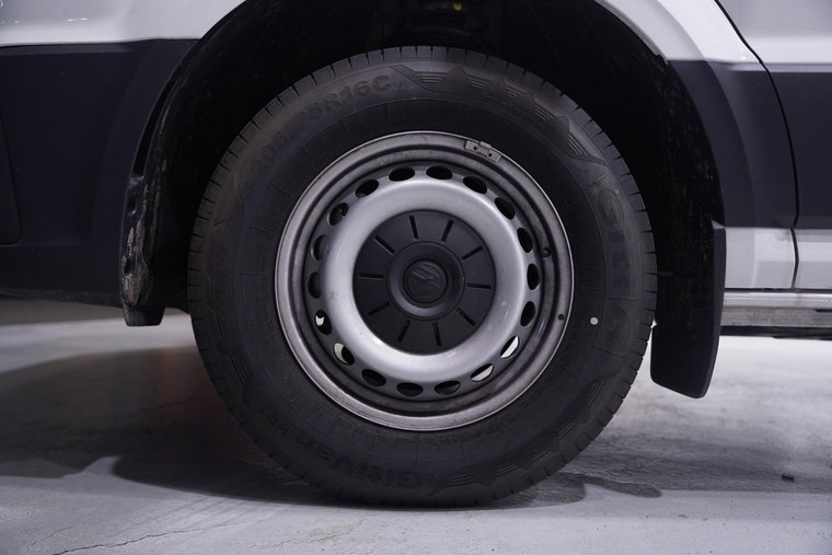 Vehicle Image 22