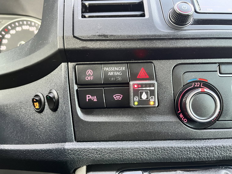 Vehicle Image 38