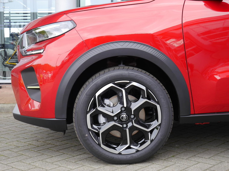 Vehicle Image 35