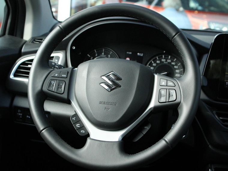 Vehicle Image 28
