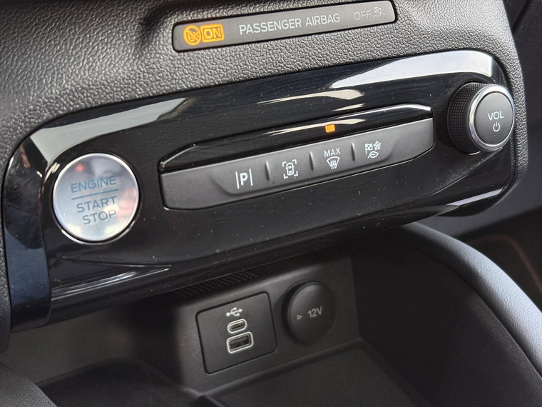 Vehicle Image 27