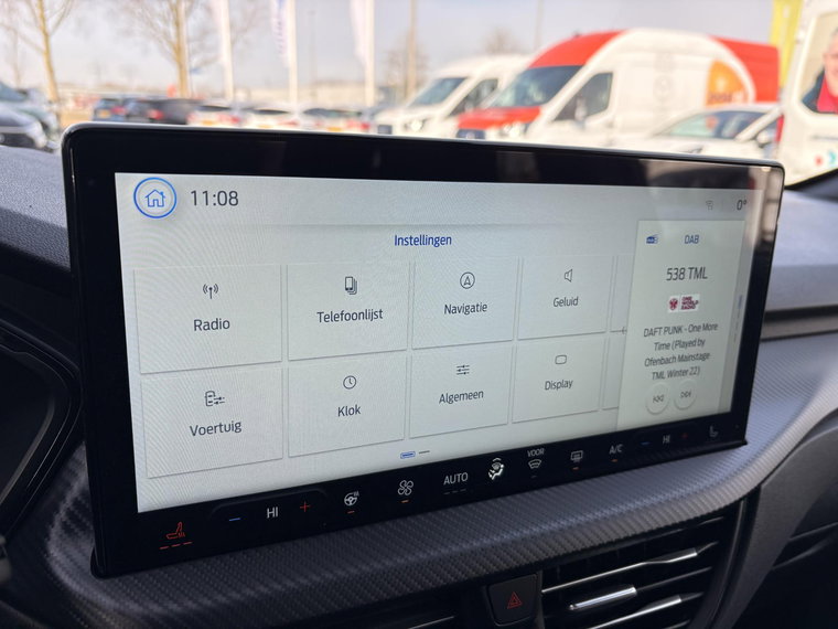 Vehicle Image 31