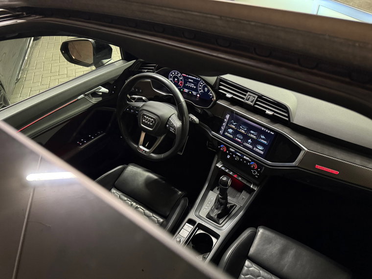Vehicle Image 36