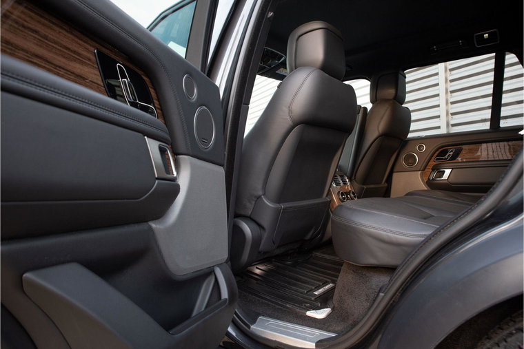 Vehicle Image 13