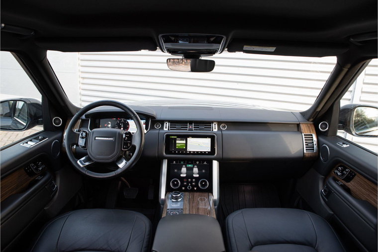 Vehicle Image 9