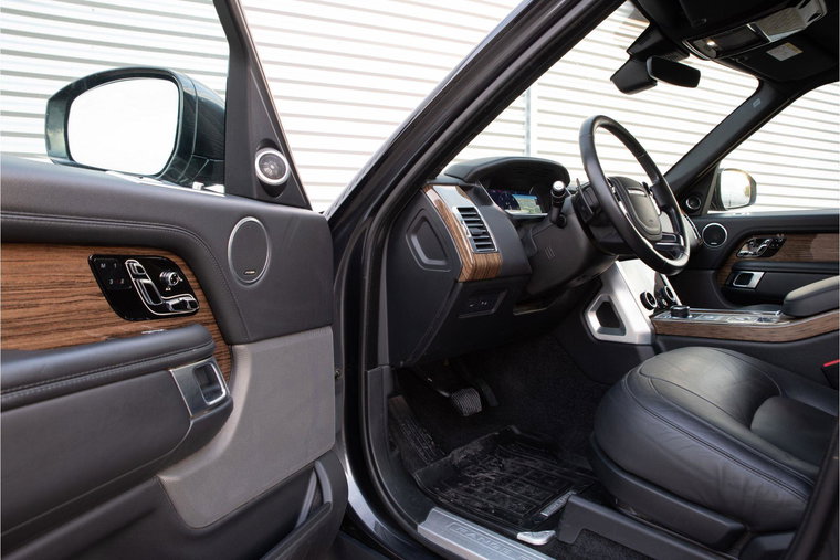 Vehicle Image 11