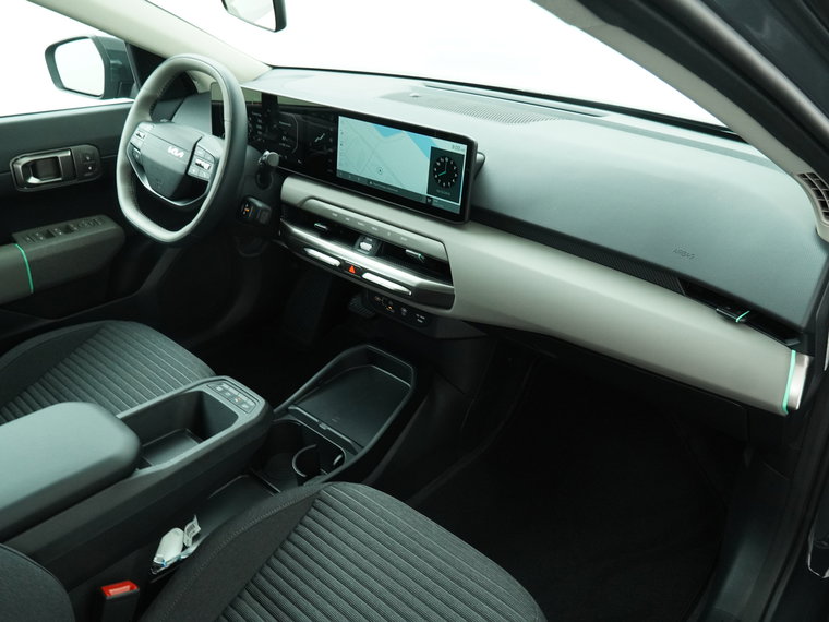 Vehicle Image 38