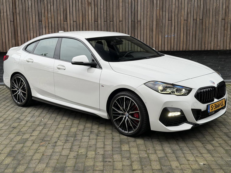 Vehicle Image 36