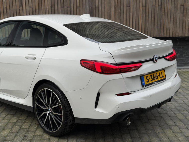 Vehicle Image 60