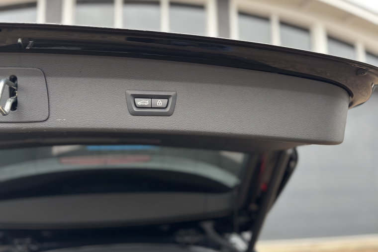 Vehicle Image 37