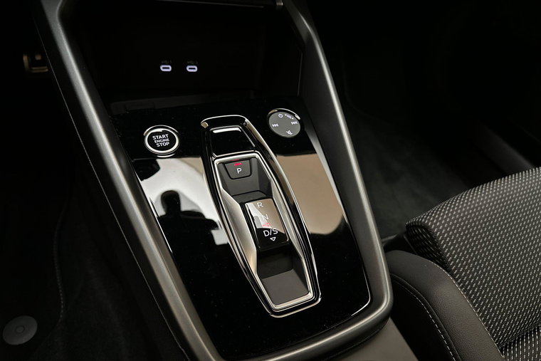 Vehicle Image 37