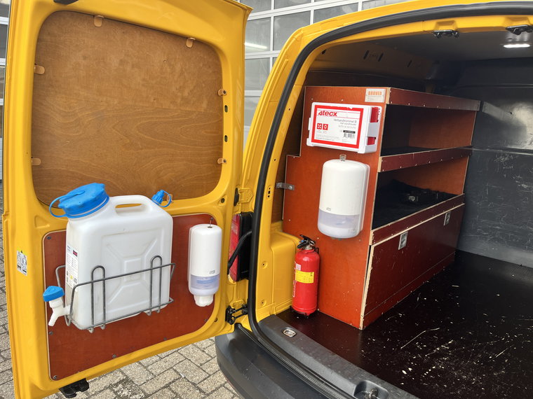 Vehicle Image 15