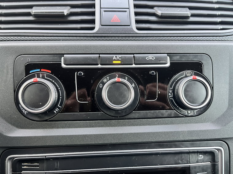 Vehicle Image 28